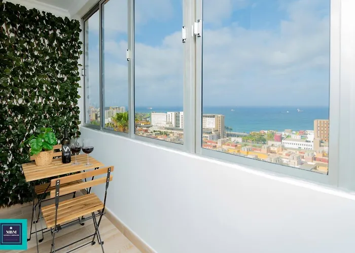 Blanca, Sea Views Las Palmas Digital Nomads